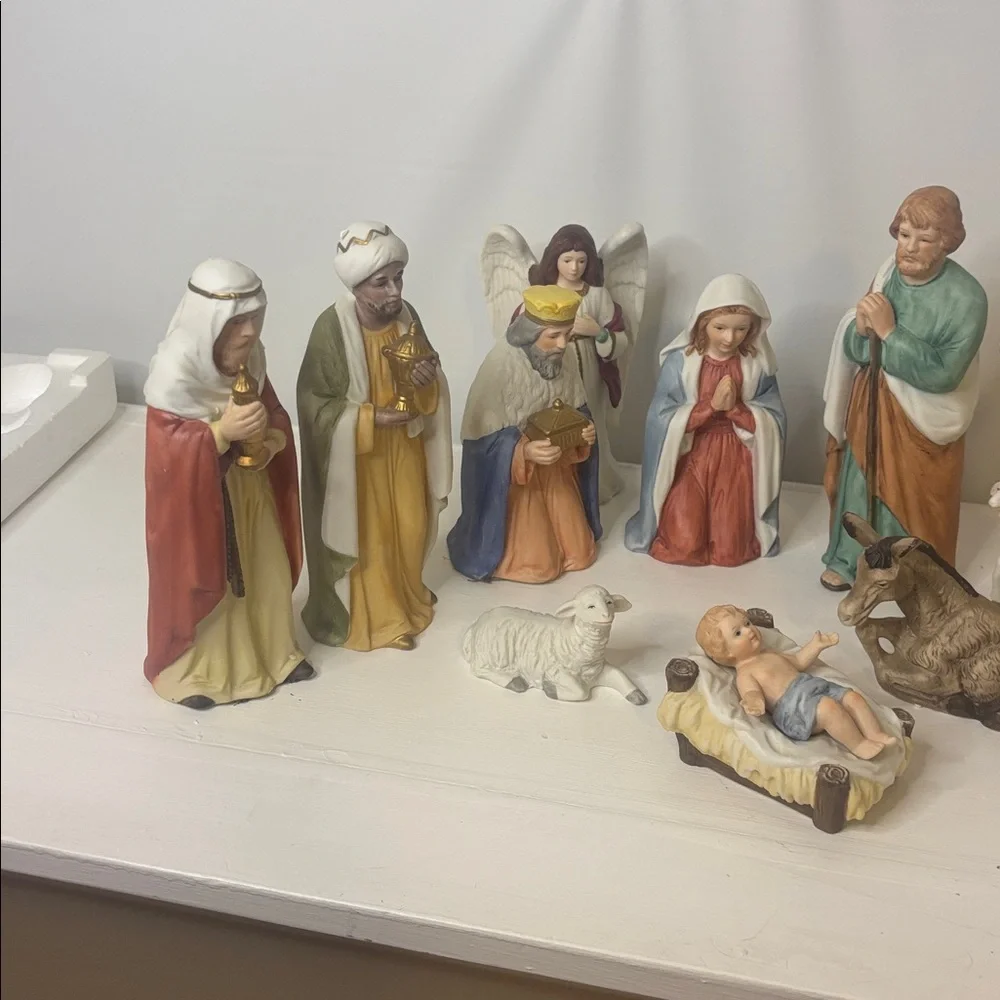 Vintage Home Interiors Nativity Scene Figurine Set - Picture 8 of 8